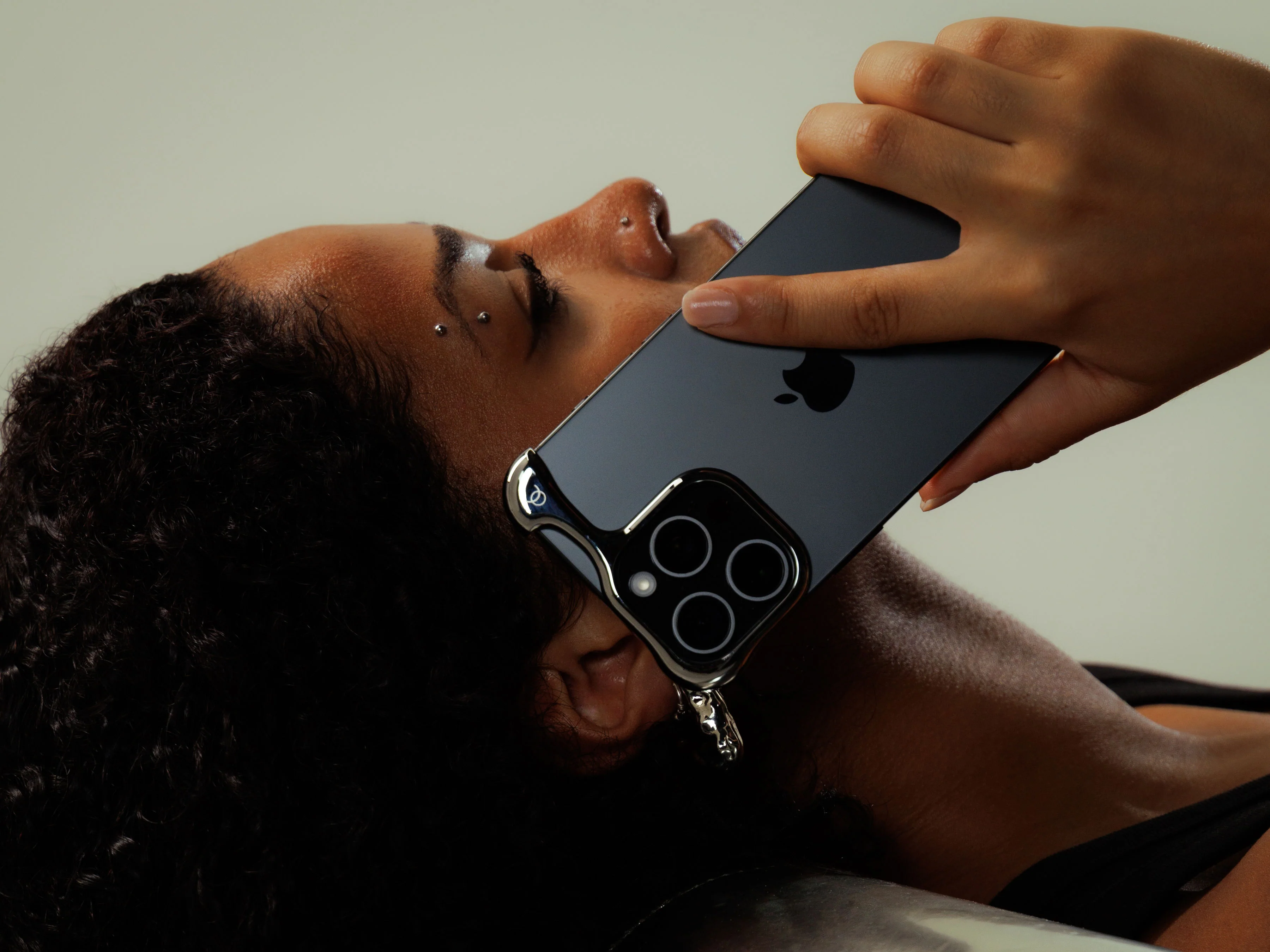 Arc Pulse for iPhone 16 Pro - Image 52
